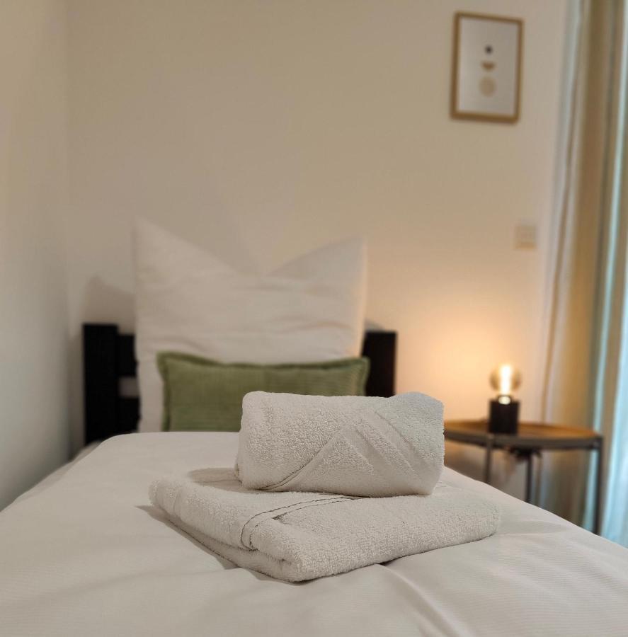 Hygge Home - Mit Garten Und Stellplatz Fuer Feriengaeste-, Monteure / Netflix / 10 Min. Zur Sinsheim Therme Und Zur Autobahn Экстерьер фото
