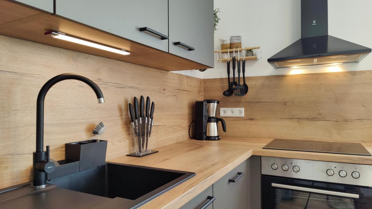 Hygge Home - Mit Garten Und Stellplatz Fuer Feriengaeste-, Monteure / Netflix / 10 Min. Zur Sinsheim Therme Und Zur Autobahn Экстерьер фото